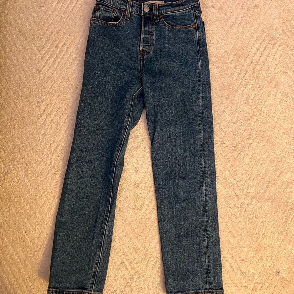 Levi’s wedgie straight jeans